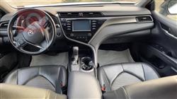 تۆیۆتا کامری